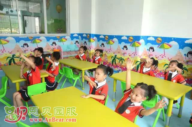 一位孩子对妈妈说:老师没做错,为什么要道歉?